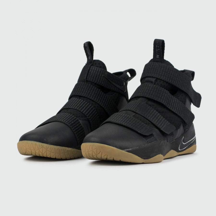 кроссовки мужские Nike Lebron Soldier 11 Black / Black-Gum Light Brown