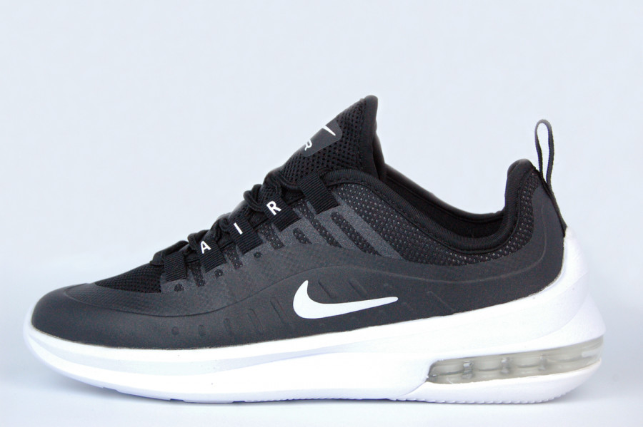 кроссовки Nike Air Max Axis Wmns Black / White