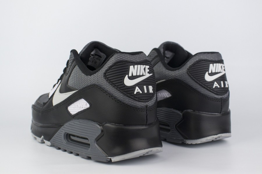 кроссовки Nike Air Max 90 Black / White