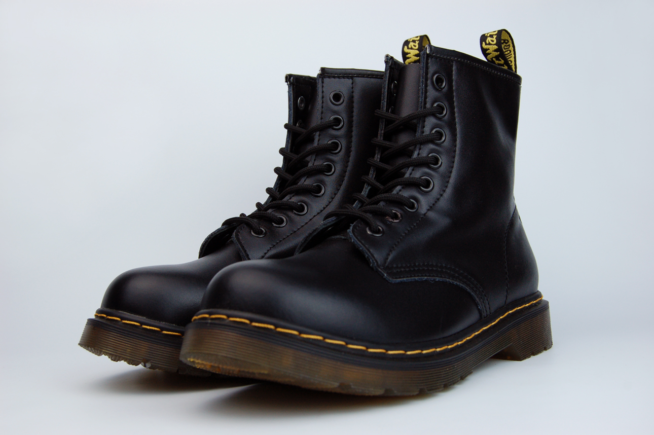 Dr. Martens Black