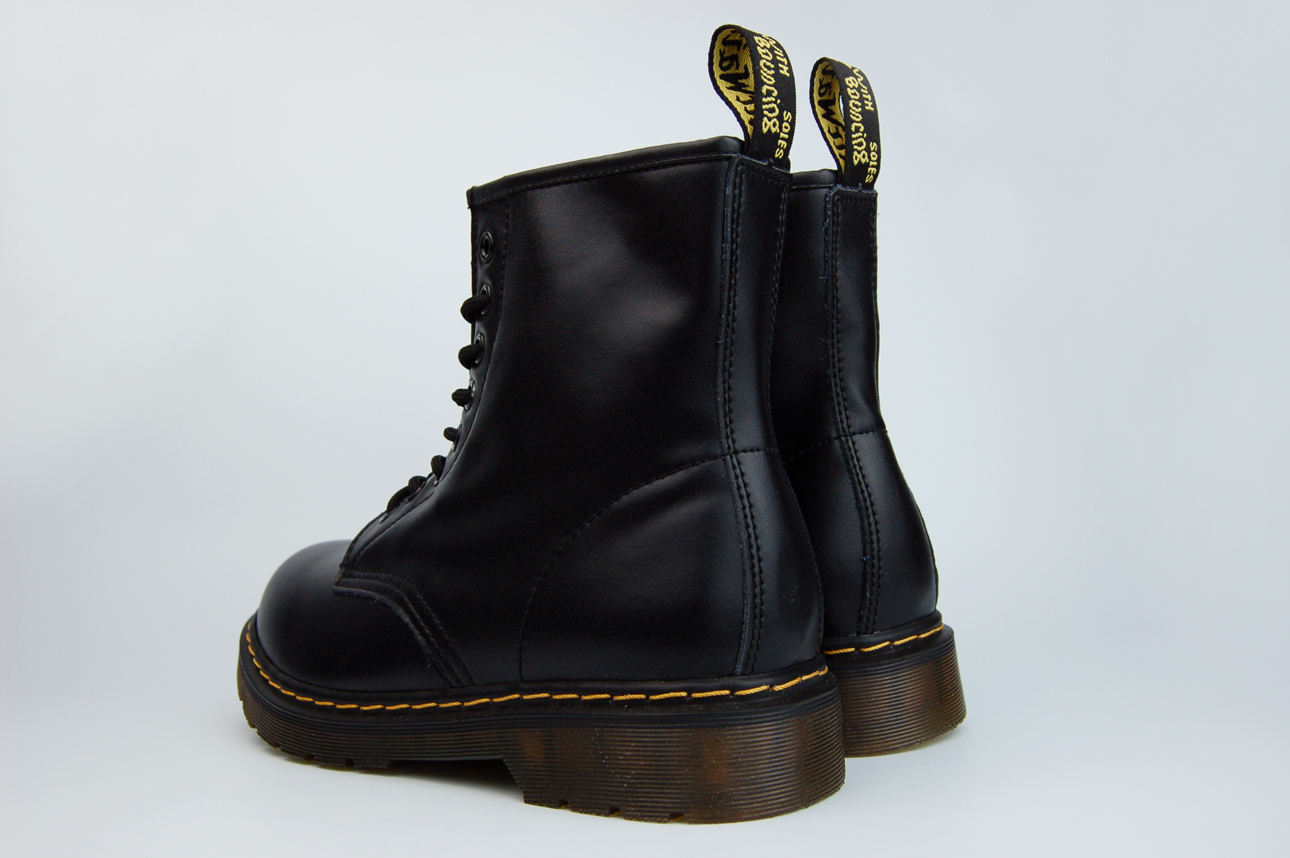 Dr. Martens Black