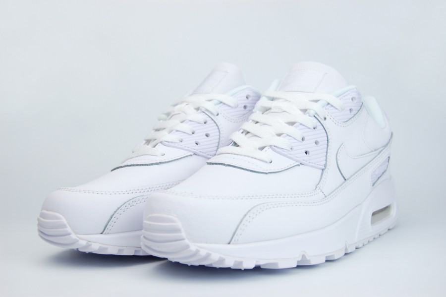 кроссовки Nike Air Max 90 Triple White