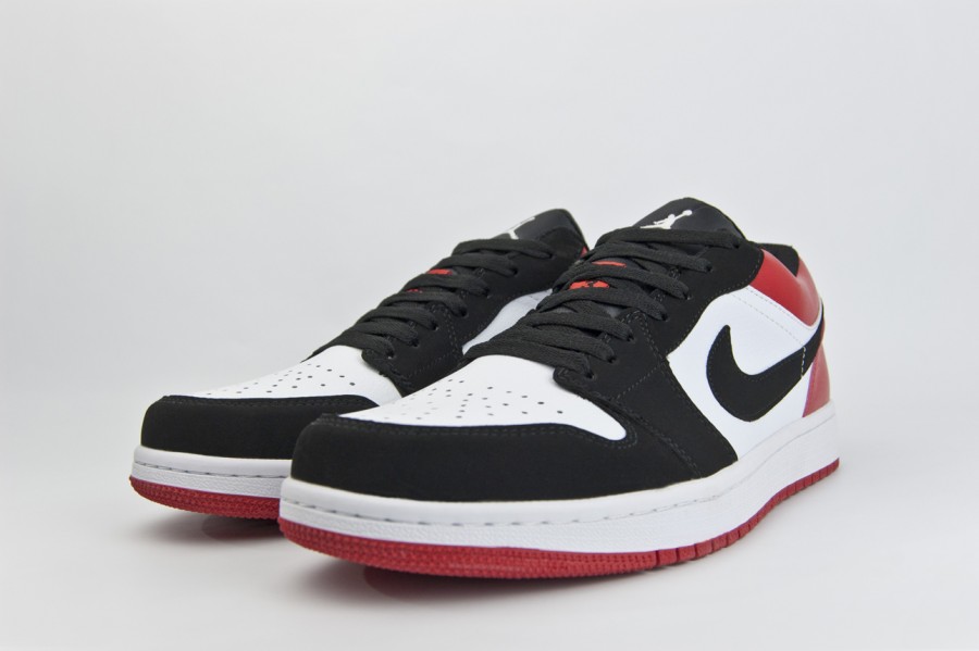 кроссовки Nike Air Jordan 1 Low Black Toe