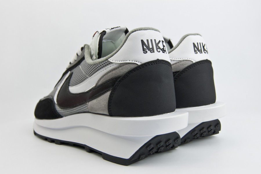 Кроссовки Nike Waffle Daybreak x SACAI Black / Grey