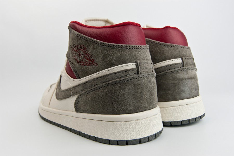 кроссовки Nike Air Jordan 1 Mid x SNS