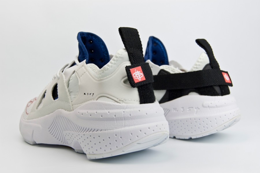 кроссовки Nike Air Huarache Type White / Blue