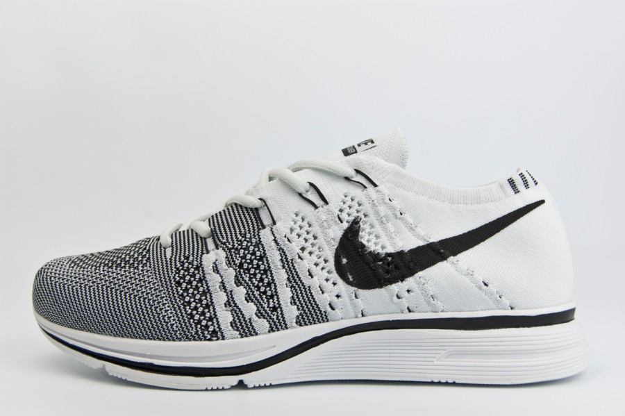 Кроссовки Nike Flyknit Racer White / Black