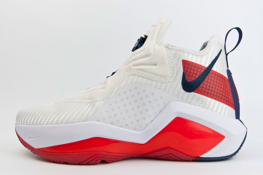 кроссовки Nike LeBron Soldier 14 USA