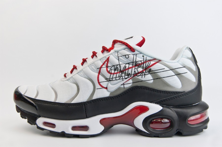 кроссовки Nike Air Max Plus Tn Script Swoosh White / Black