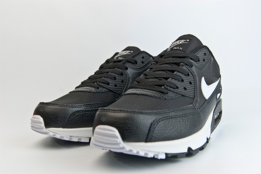 кроссовки Nike Air Max 90 Black / White