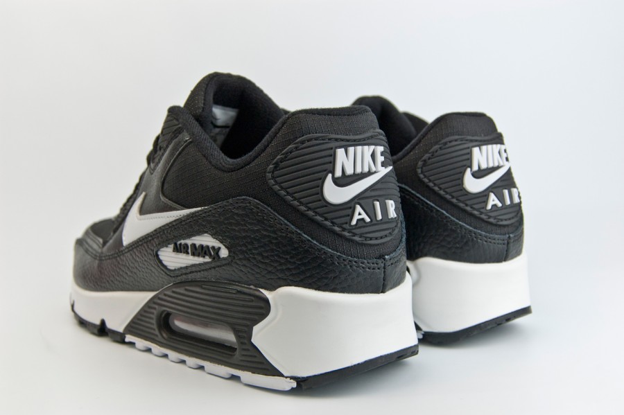 кроссовки Nike Air Max 90 Black / White