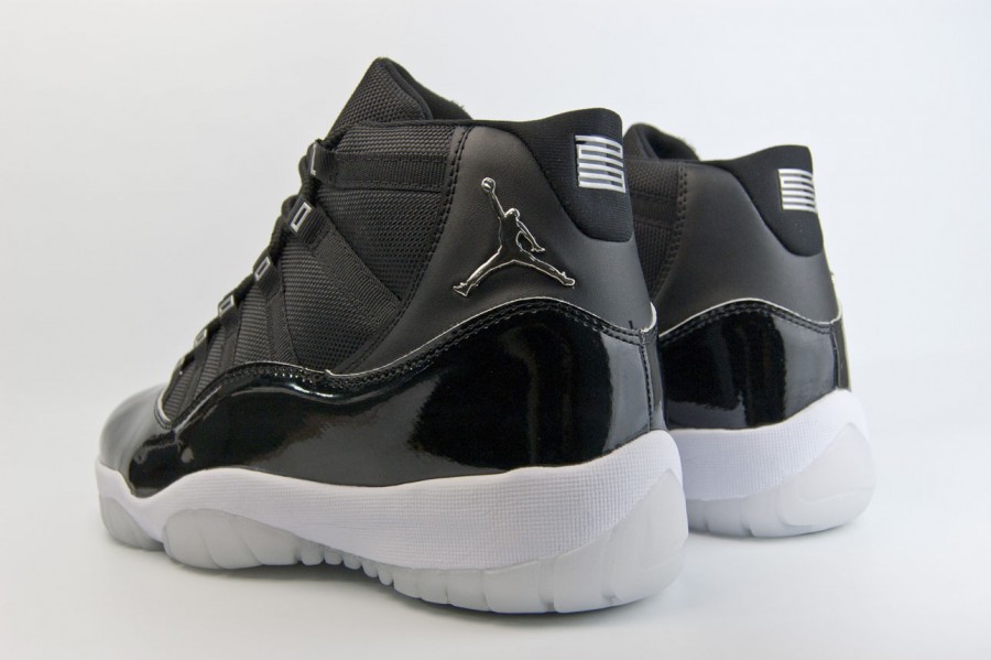 кроссовки Nike Air Jordan 11 Black / White new