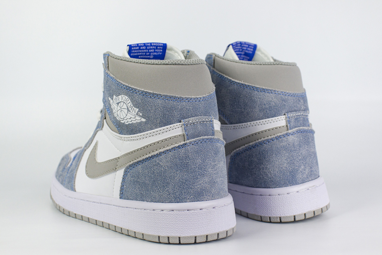 Nike Air Jordan 1 Wmns Hyper Royal