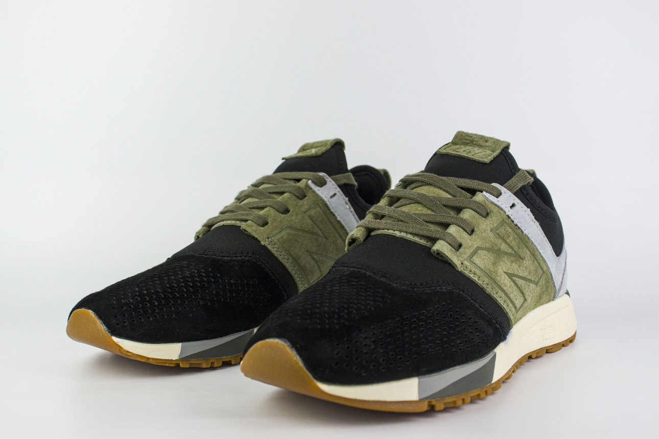 New Balance 247 Wmns Suede