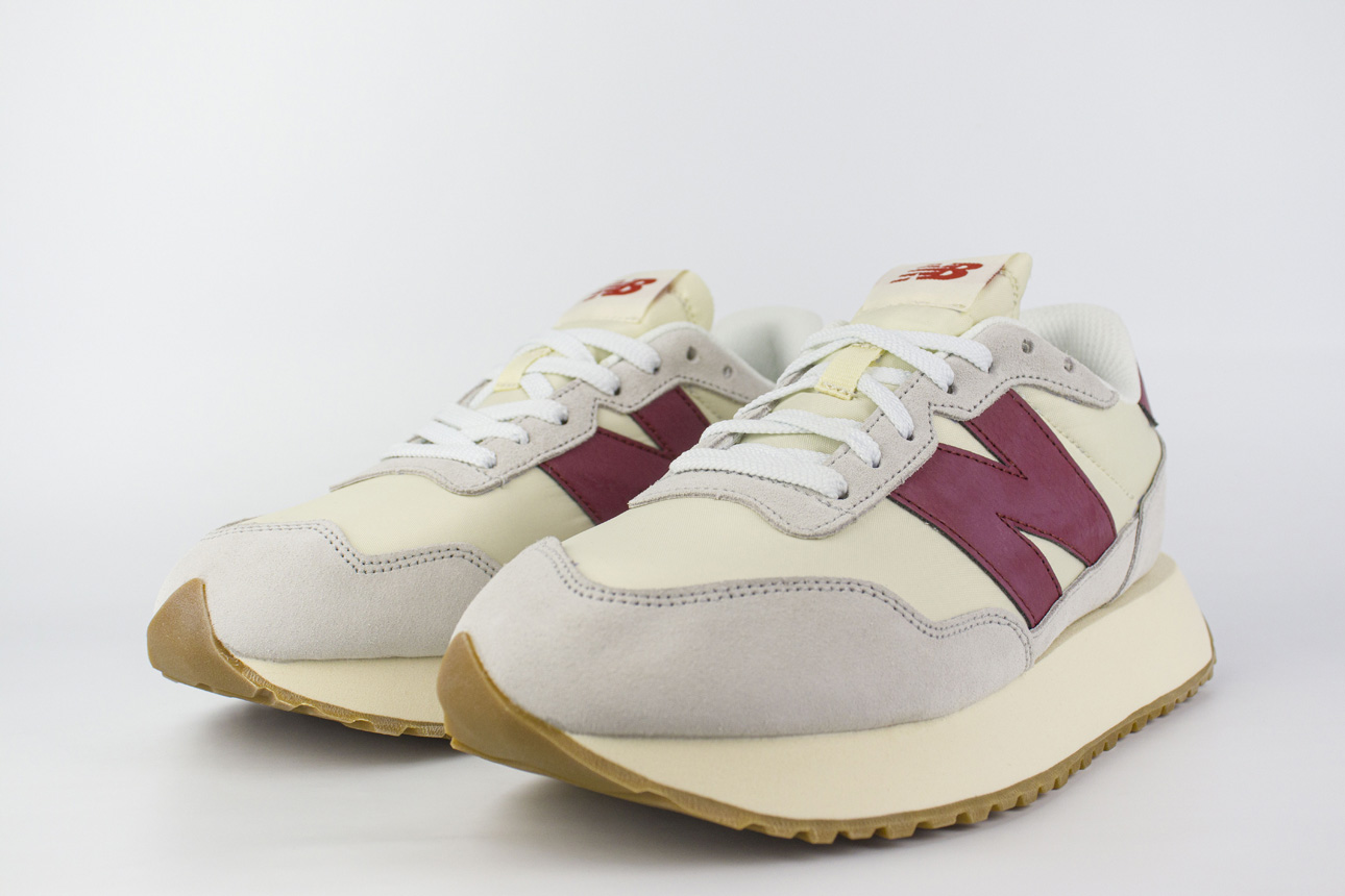 New Balance 237 Wmns Cream / Burgundy