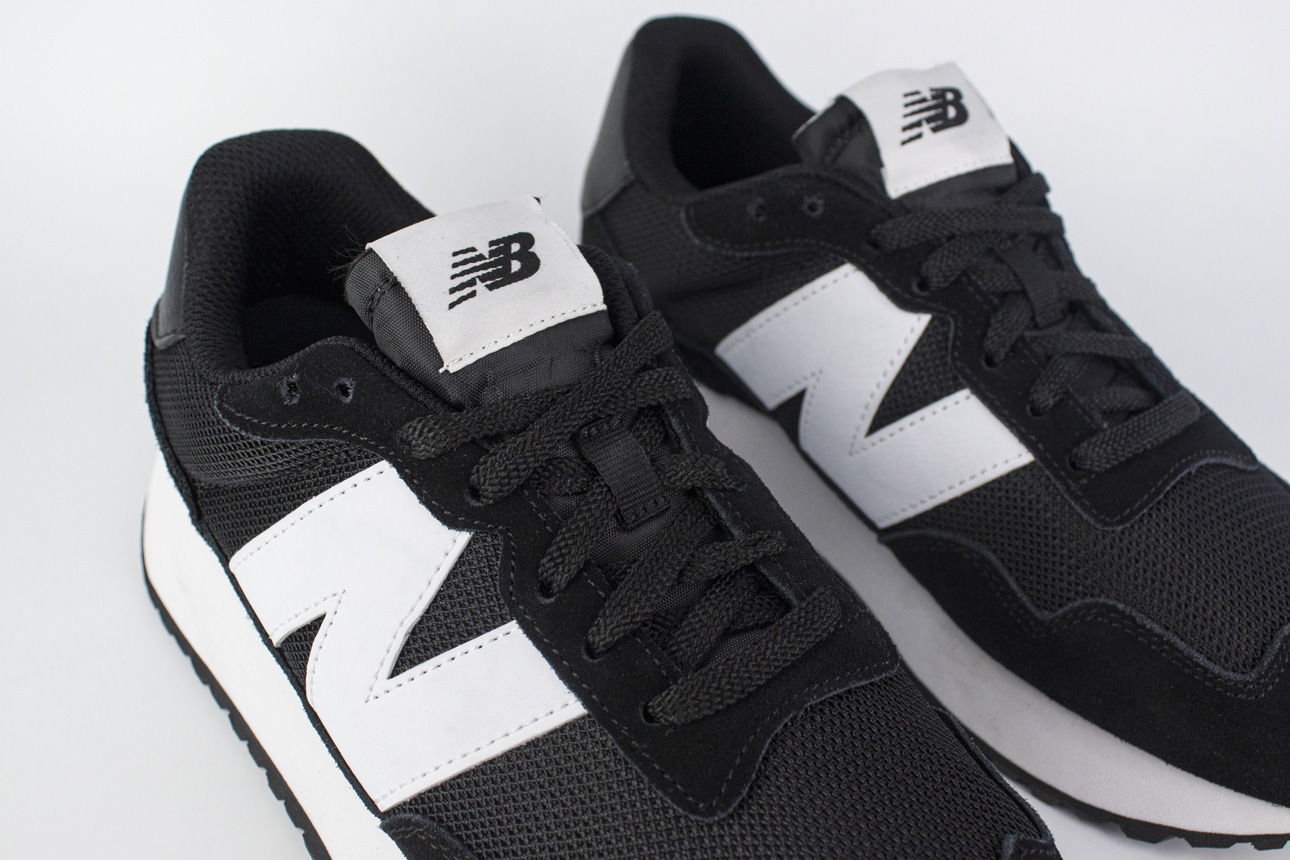 New Balance 237 Wmns Black / White