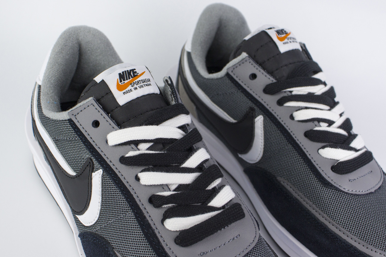 Nike Waffle Daybreak x SACAI Black / White