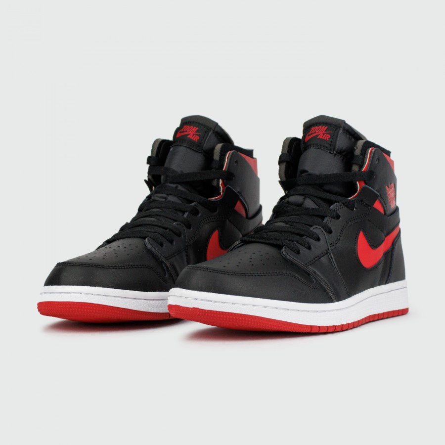 кроссовки Nike Air Jordan 1 Zoom CMFT Bred