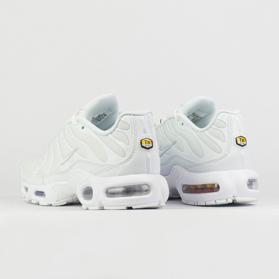 кроссовки Nike Air Max Plus Tn Triple White