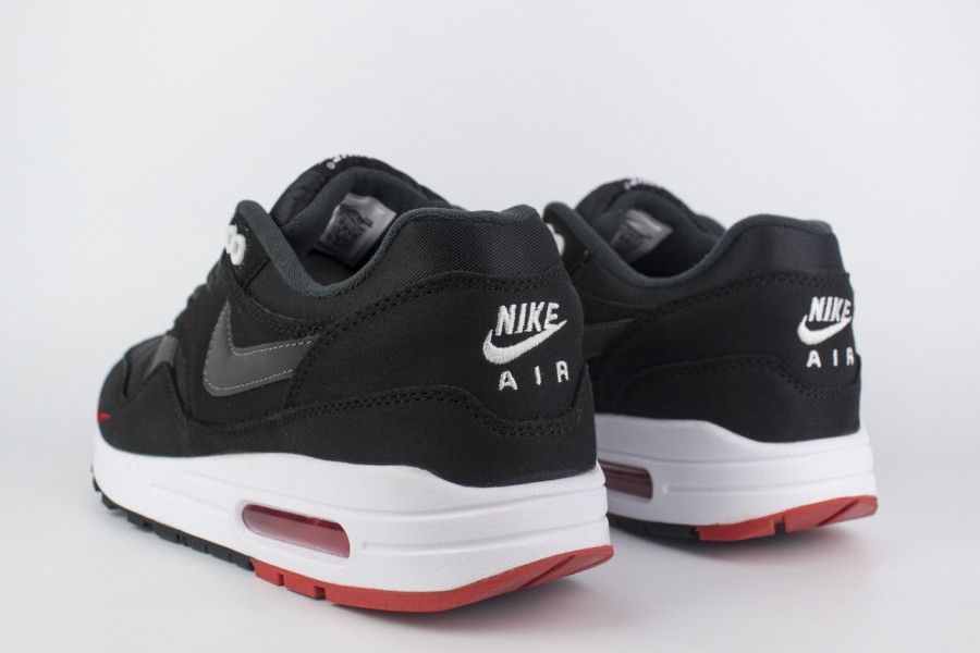 кроссовки Nike Air Max 1 Black / White / Red