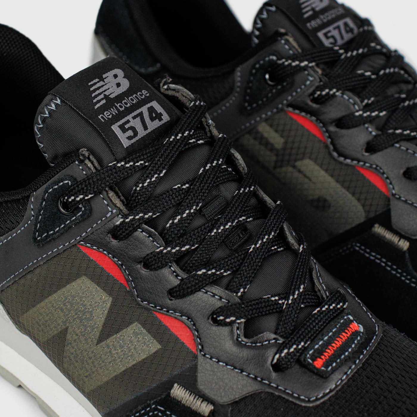 New Balance 574 Black / Grey