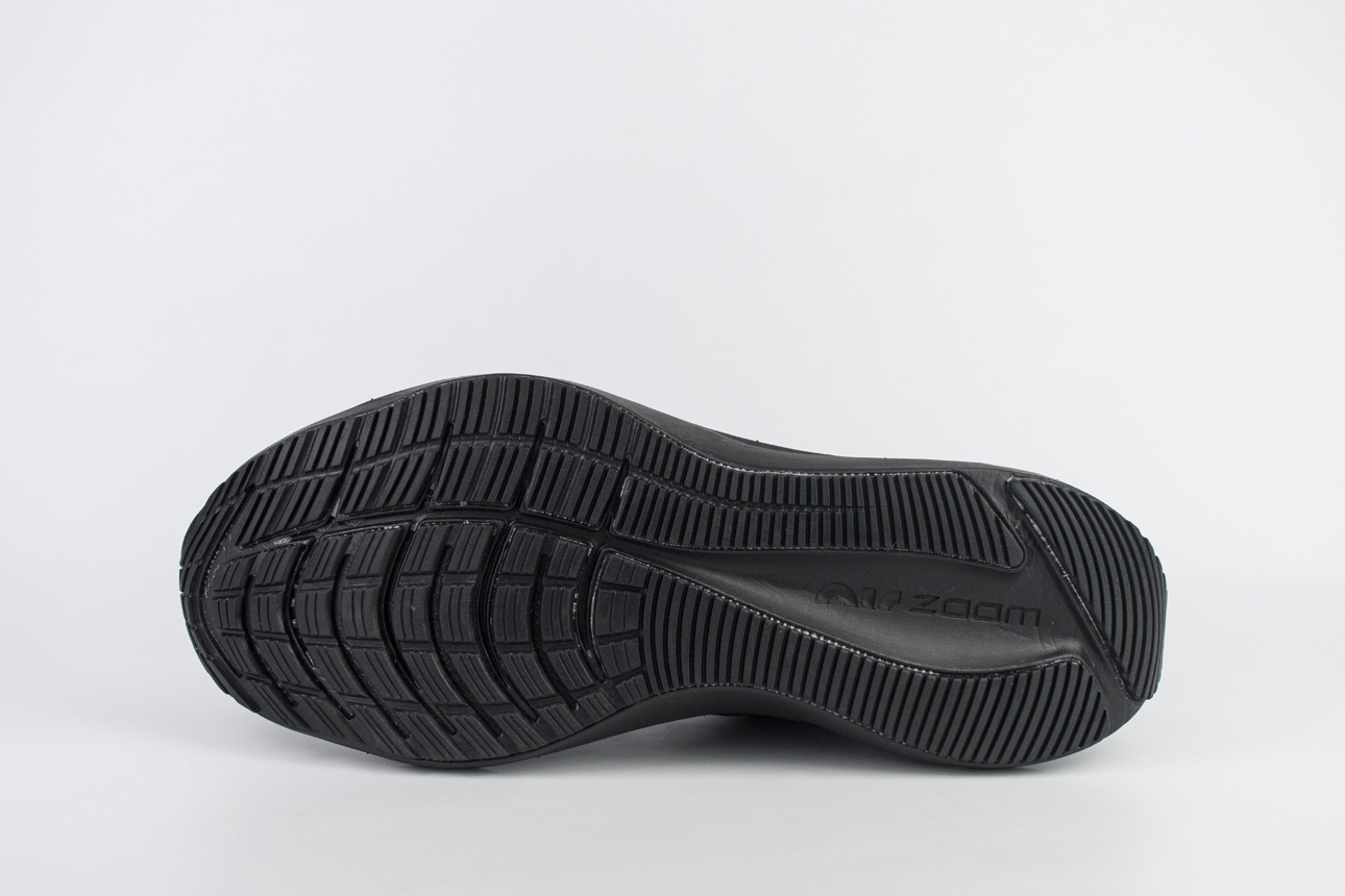 Nike Zoom Winflo 7 Triple Black