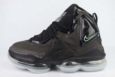 кроссовки Nike Lebron 19 Black / Green Low