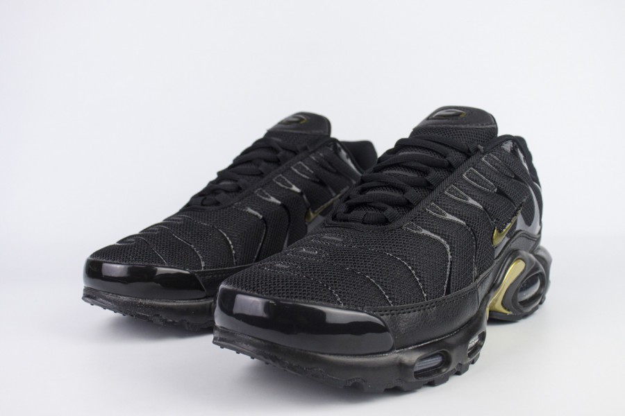 кроссовки Nike Air Max Plus Tn Black / Gold