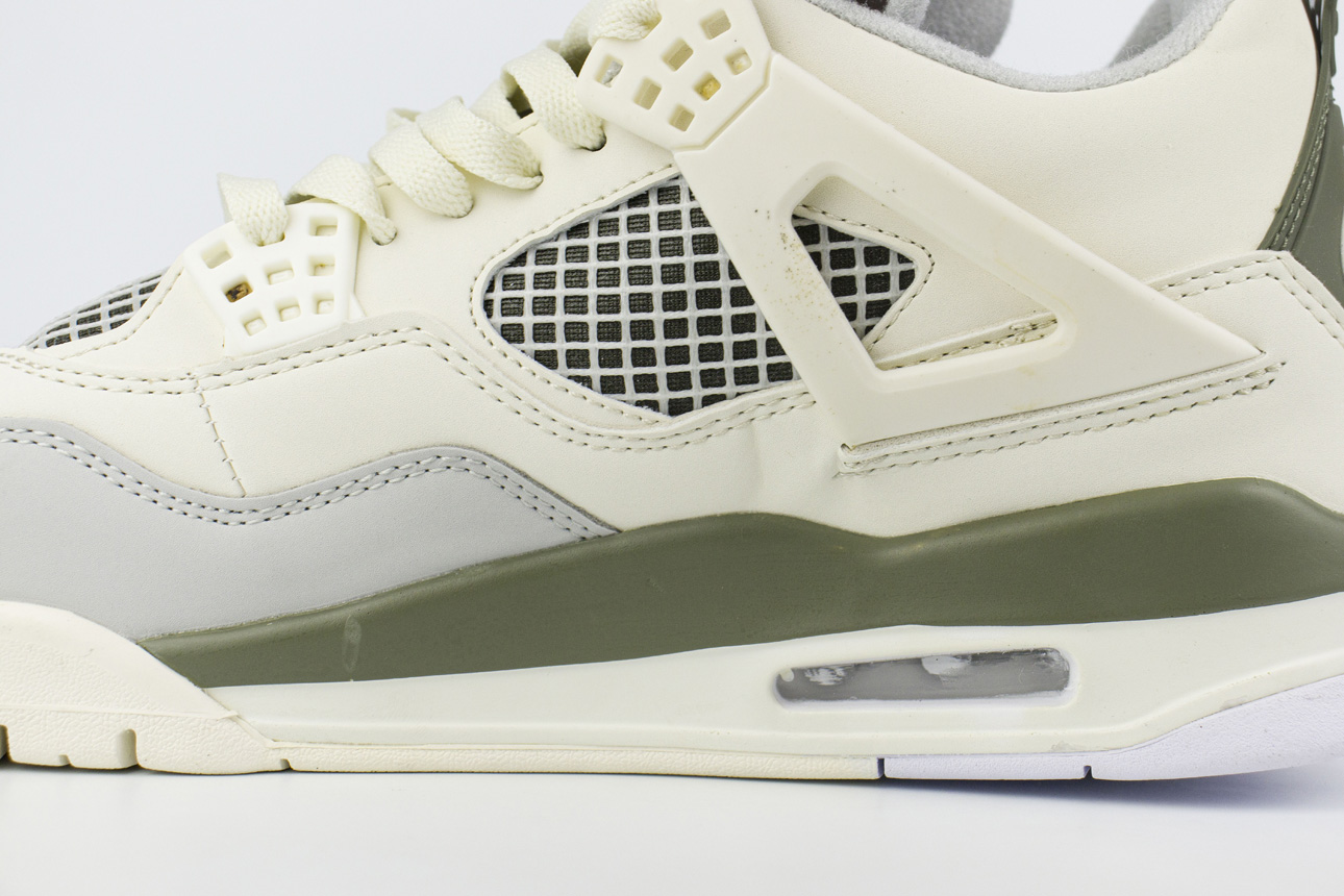 Nike SB x Air Jordan 4 Cream / Green
