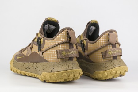 кроссовки Nike ACG Mountain Fly Low Gtx Beige