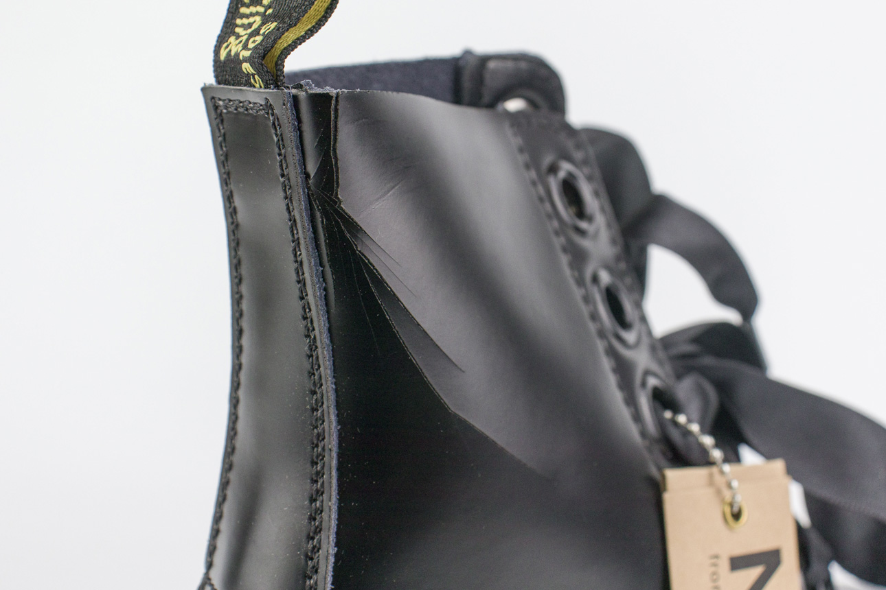 Dr. Martens Molly Black