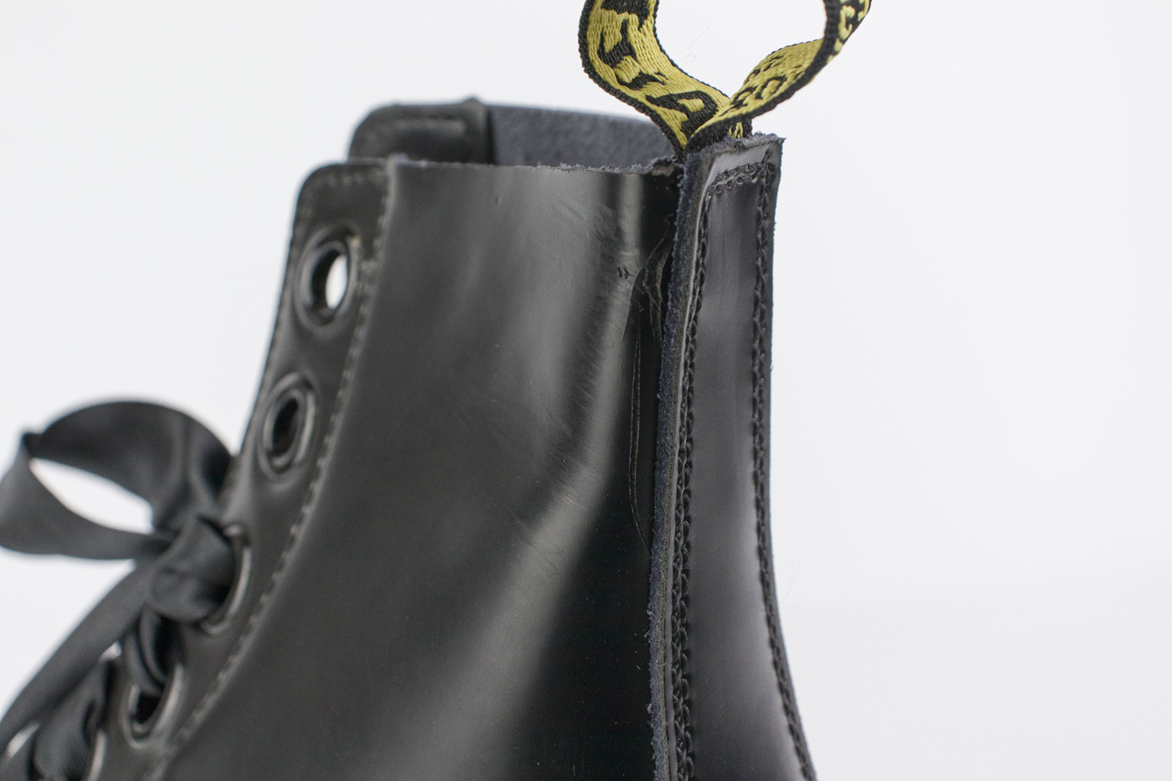 Dr. Martens Molly Black