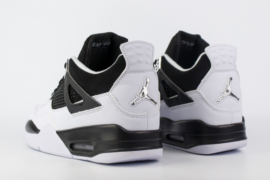 кроссовки Nike Air Jordan 4 Black / White