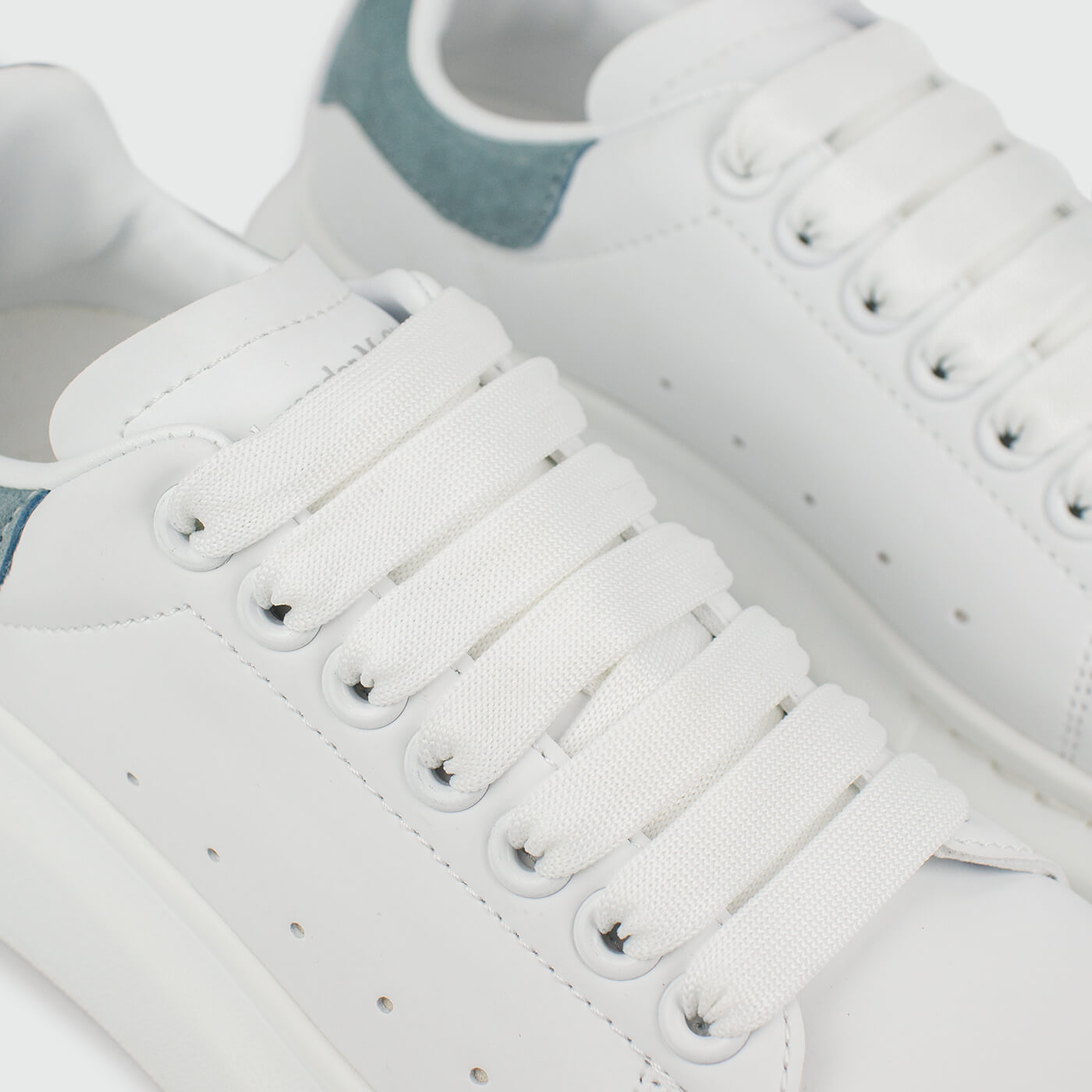 Alexander McQueen Oversize White / Blue