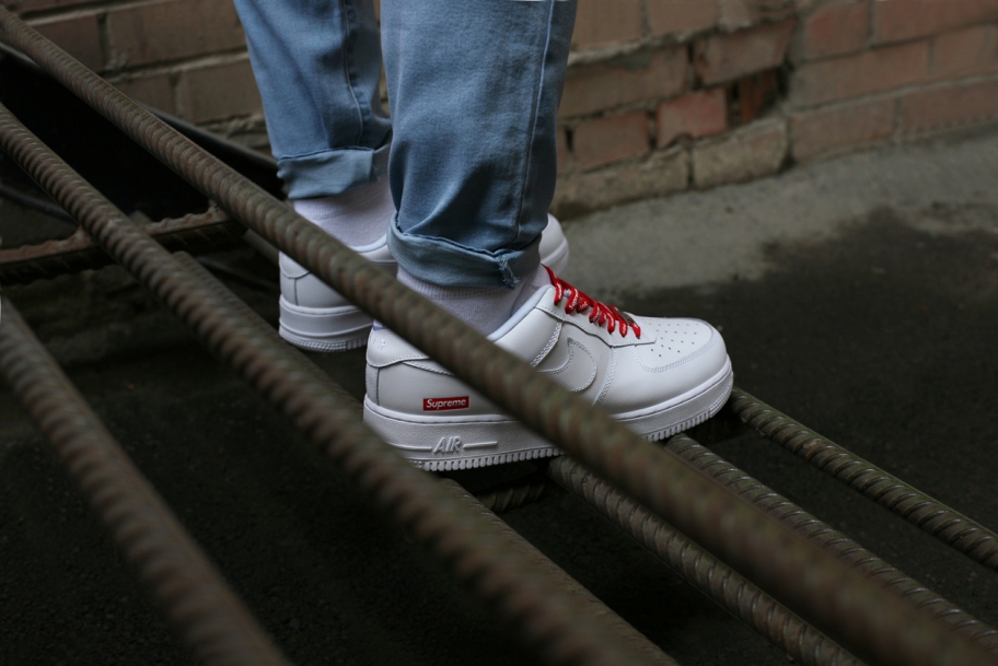 Nike Air Force 1 Low x Supreme