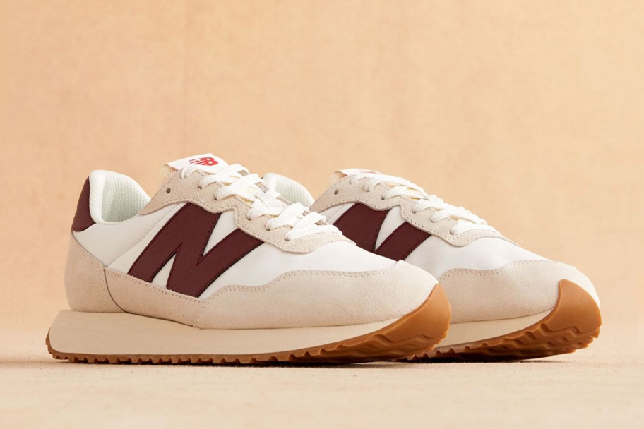 New Balance 237