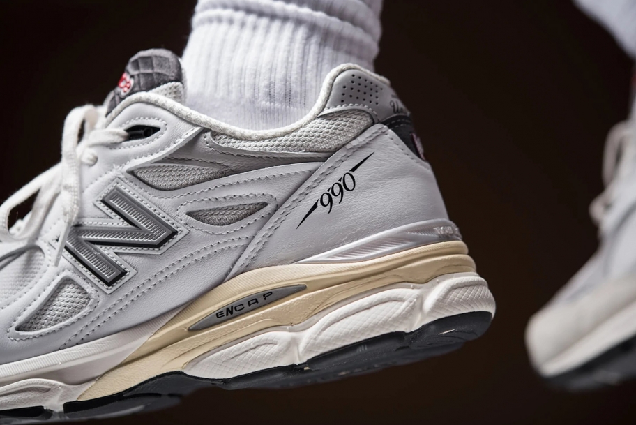 New Balance 990v3 “Sea Salt”