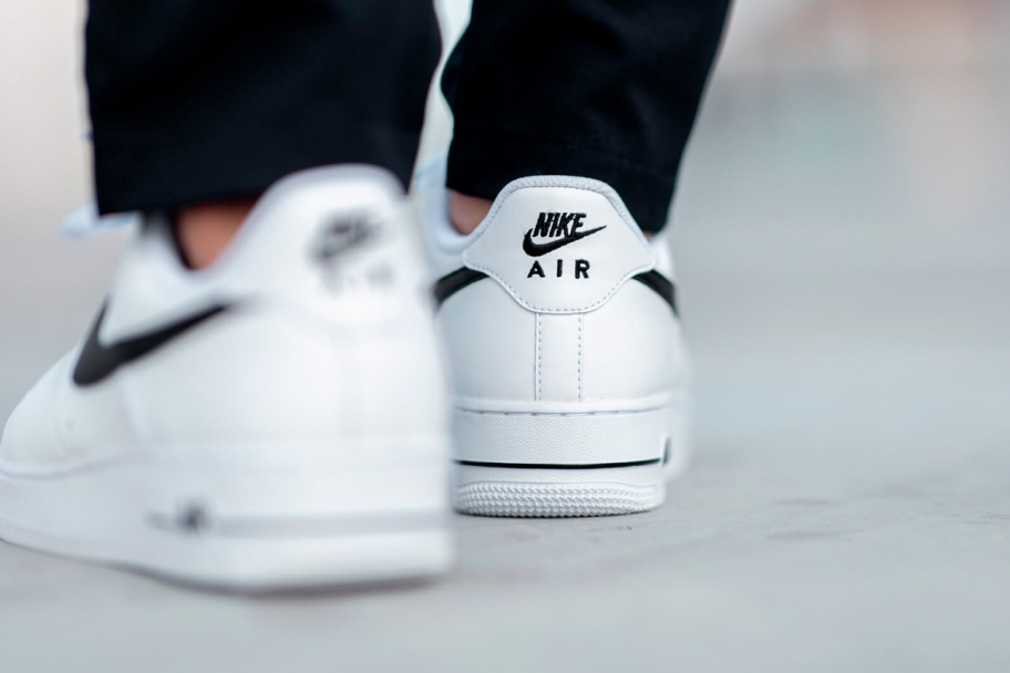 Nike Air Force 1 Low White / Black