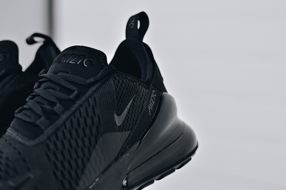 Nike Air Max 270 Triple Black