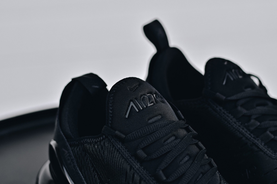 Nike Air Max 270 Triple Black