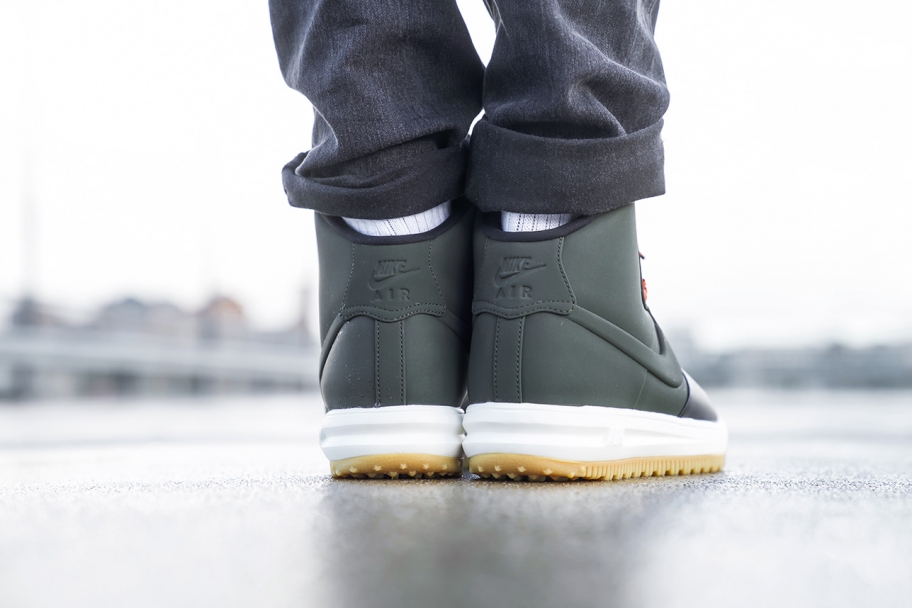Nike winter 2018 hot sale