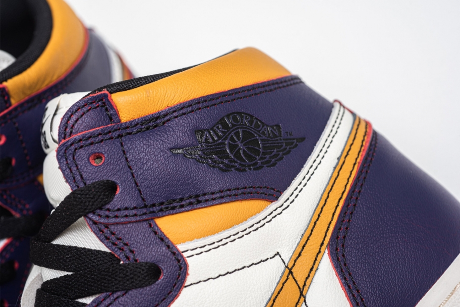 Air Jordan 1 × Nike SB LA to Chicago