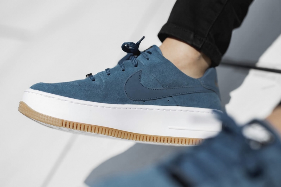 Nike Air Force 1 Sage Low Firebox